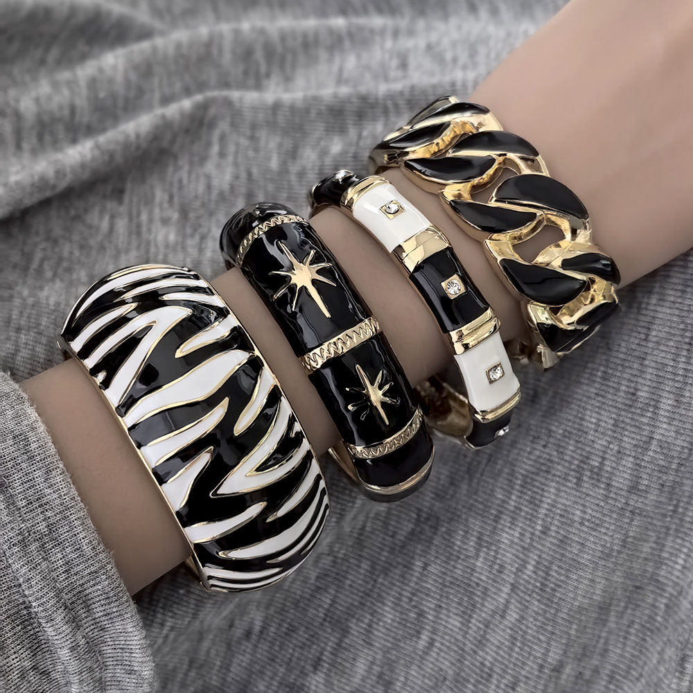 Enameled Golden Plated Zebra-P - Zebra Tablet Accessories recension och pris